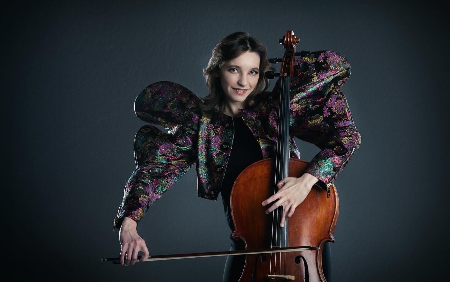 Beautiful and talented Anna Skaladannaya (@an.nika.kris ) at Fotostammtisch - @studio.b.salzburg 📸 

#studiophotoshoot #fotostammtisch #portraitphotography